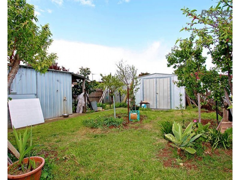 13 Williams Road, Laverton VIC 3028