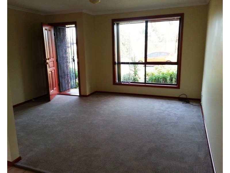 2/47 Newham Way, Altona Meadows VIC 3028