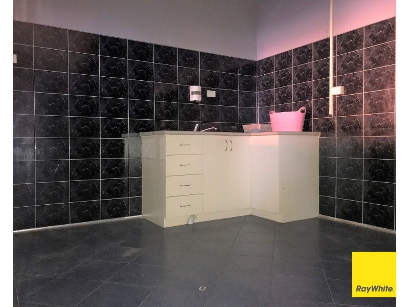 2/118 -120 WESTWOOD Drive, Burnside VIC 3023