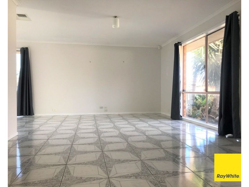 13 Doris Drive, Hoppers Crossing VIC 3029