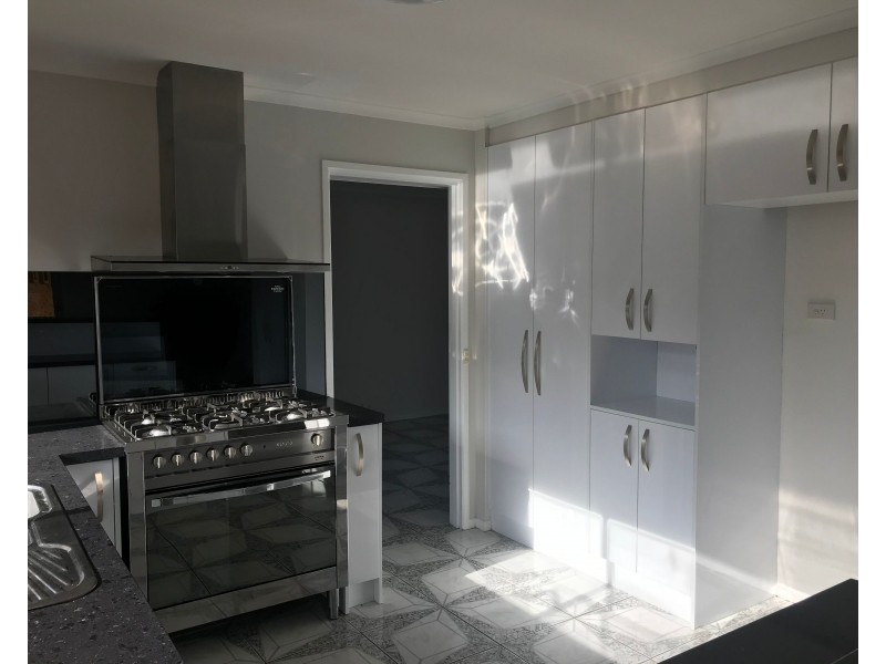 13 Doris Drive, Hoppers Crossing VIC 3029