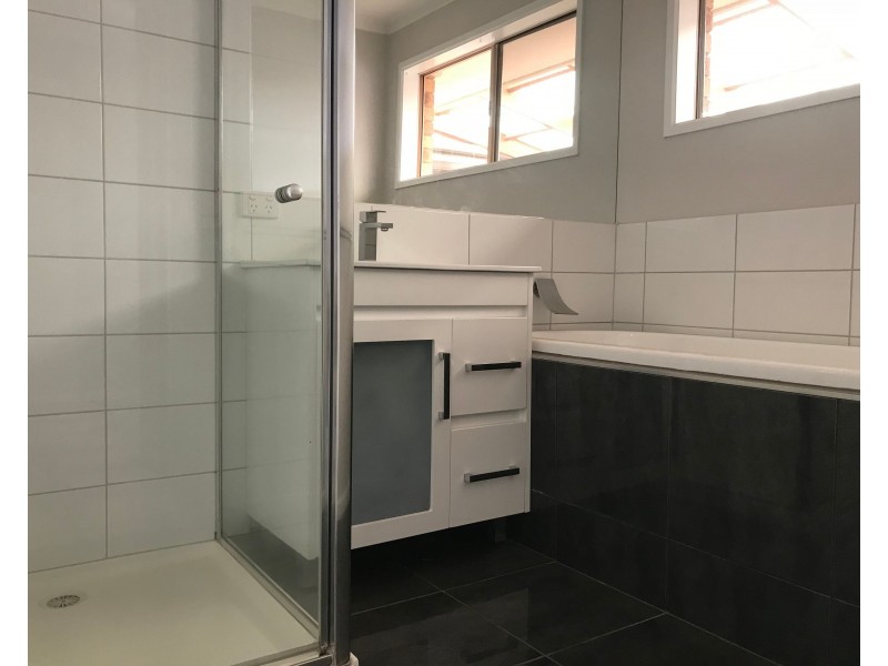 13 Doris Drive, Hoppers Crossing VIC 3029