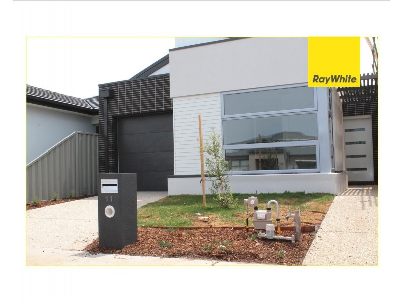 11 Herbal Avenue, Kurunjang VIC 3337