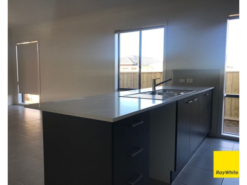 23 Kittyhawk Road, Point Cook VIC 3030