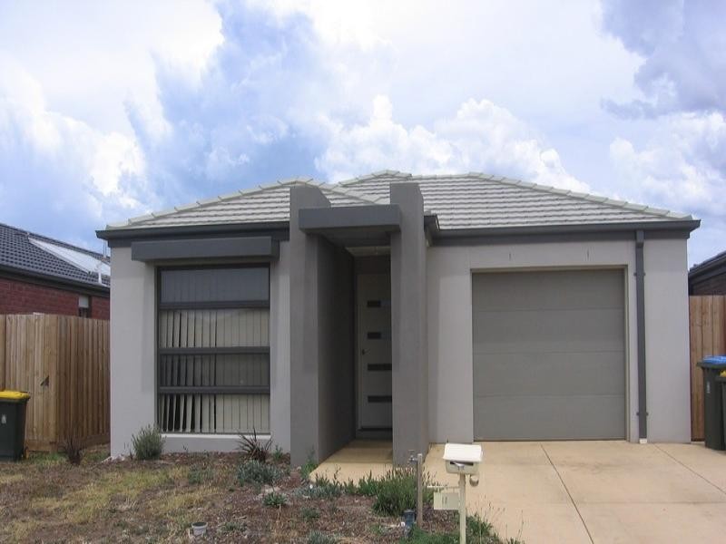 18 Wentworth Avenue, Wyndham Vale VIC 3024