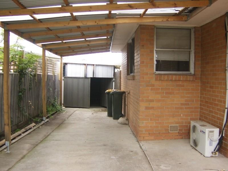 22 ROBERTSON Crescent, Laverton VIC 3028