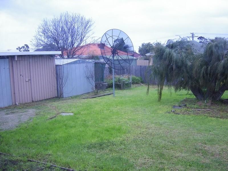 22 ROBERTSON Crescent, Laverton VIC 3028