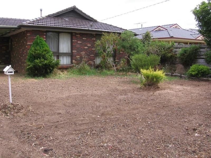 16 CRELLIN Avenue, Altona Meadows VIC 3028