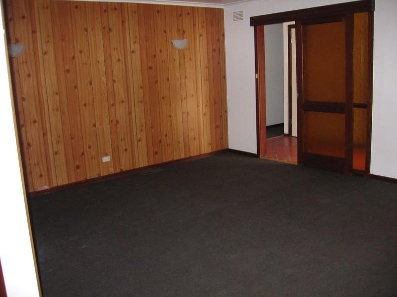 16 CRELLIN Avenue, Altona Meadows VIC 3028