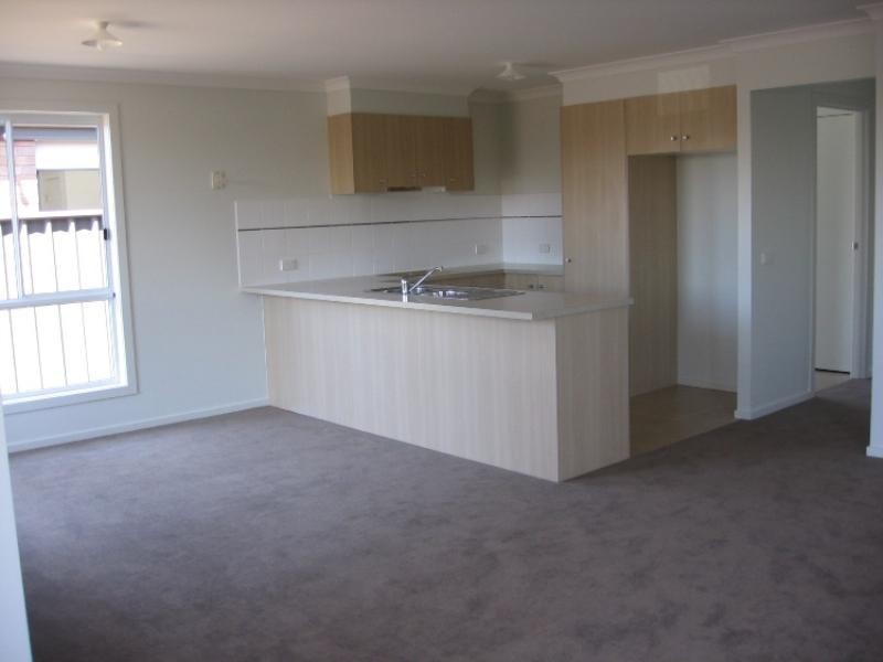 21 HOWARD Place, Deer Park VIC 3023