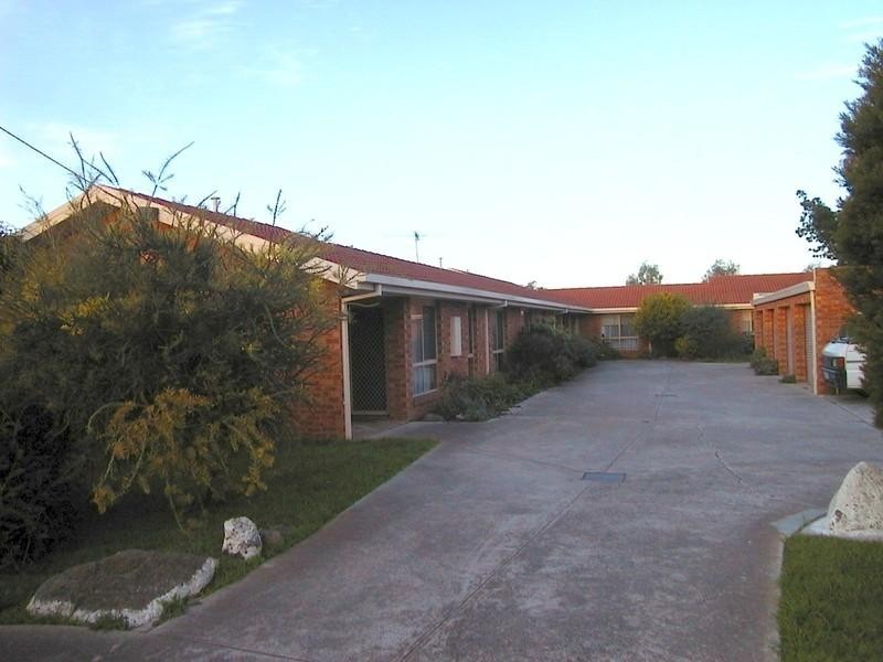 3/11-13 FITZPATRICK Drive, Altona Meadows VIC 3028