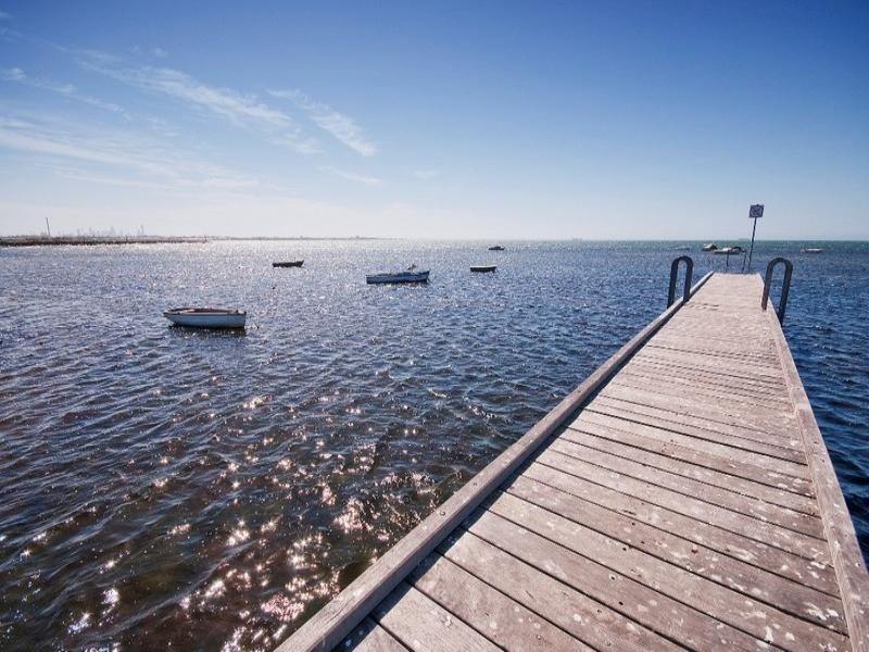 25 Beach Street, Seaholme VIC 3018