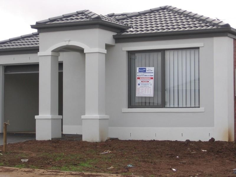 32 HAMISH Drive, Tarneit VIC 3029