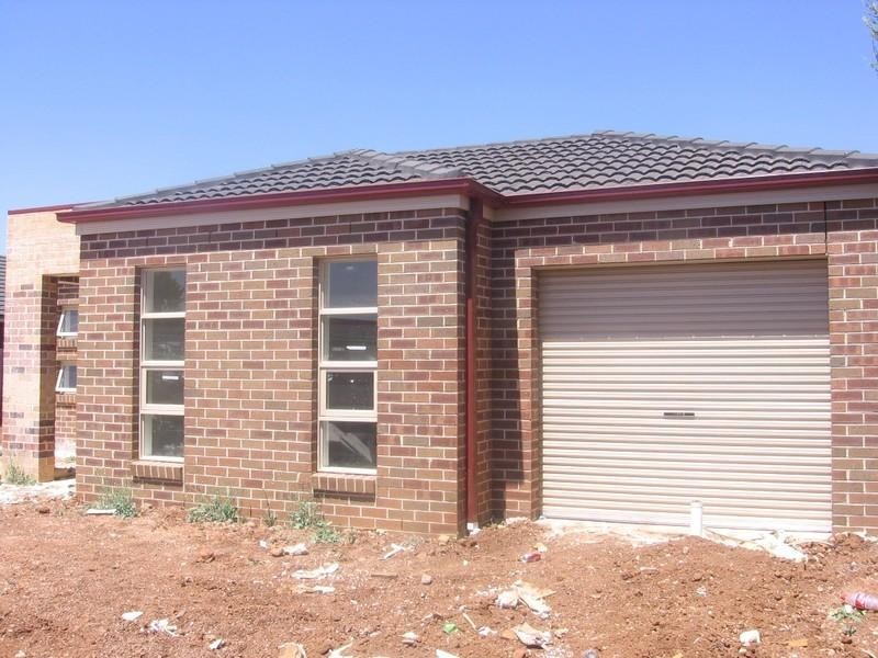 2/8 Shada Court, Hoppers Crossing VIC 3029