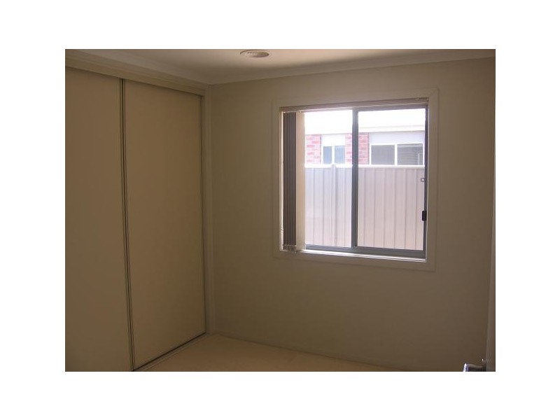 71 Duncombe Park Way, Deer Park VIC 3023