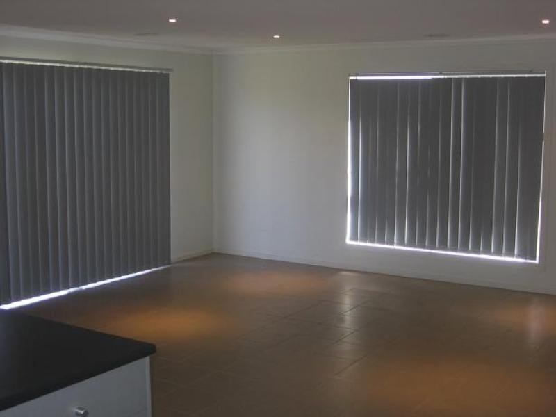 8 Felicity Drive, Tarneit VIC 3029