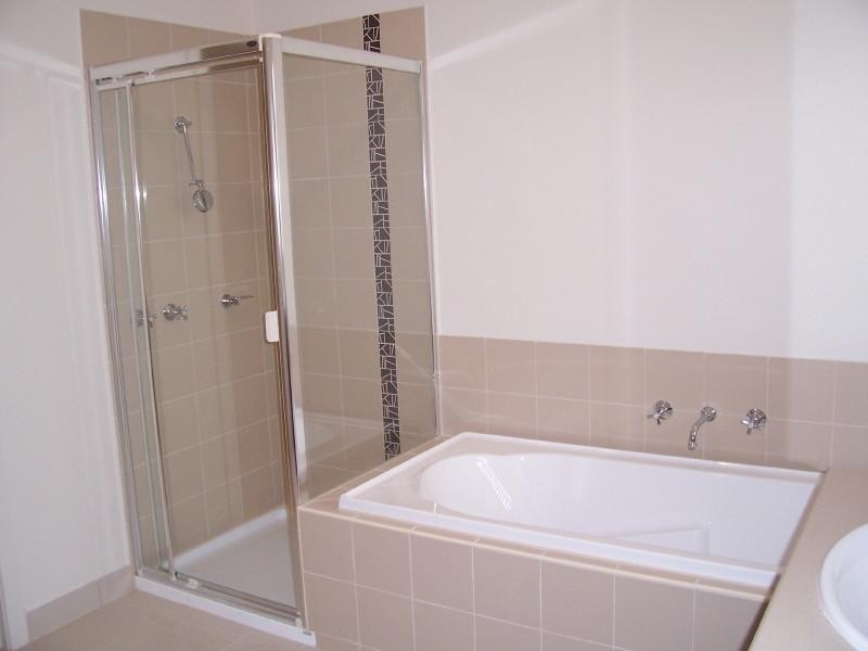 25 MELZAK Way, Berwick VIC 3806