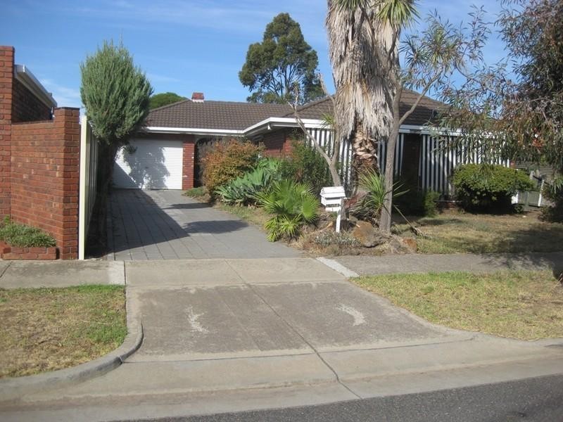 1 Piri Grove, Altona Meadows VIC 3028