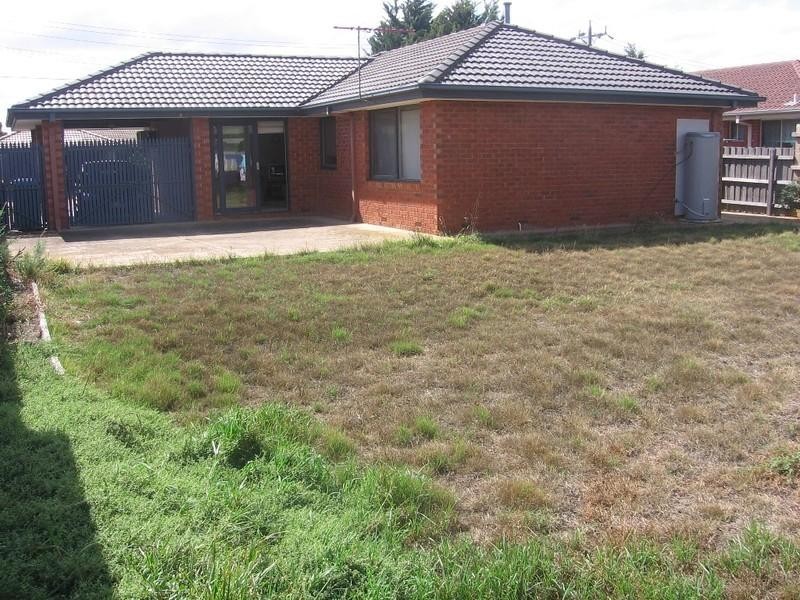 40 Hawkesbury Road, Werribee VIC 3030