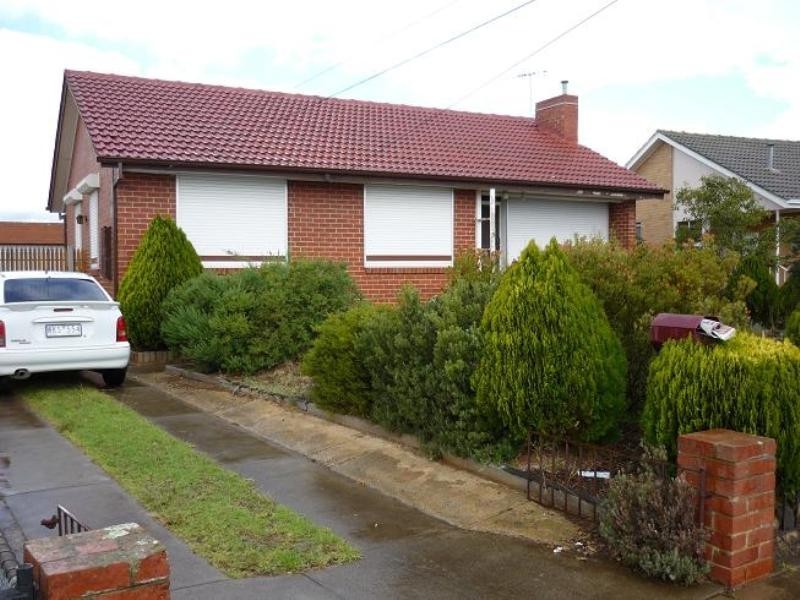 3 DEBORAH Drive, Werribee VIC 3030