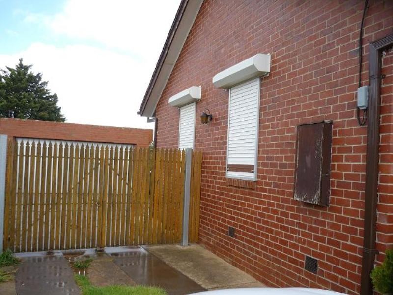 3 DEBORAH Drive, Werribee VIC 3030