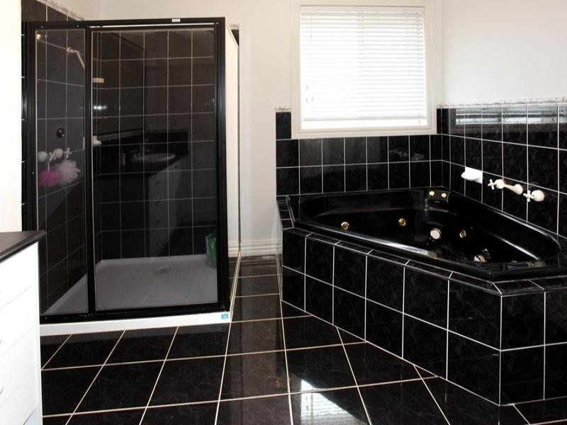 9 Redwood Drive, Hoppers Crossing VIC 3029