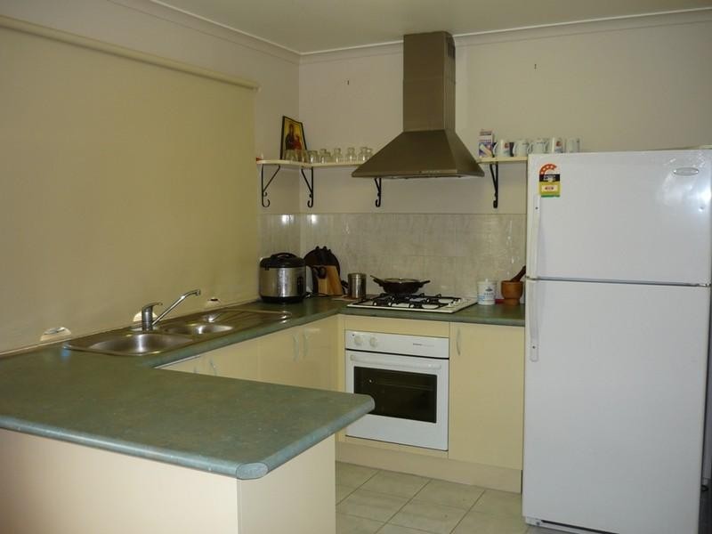 106 Rosella Ave,, Werribee VIC 3030