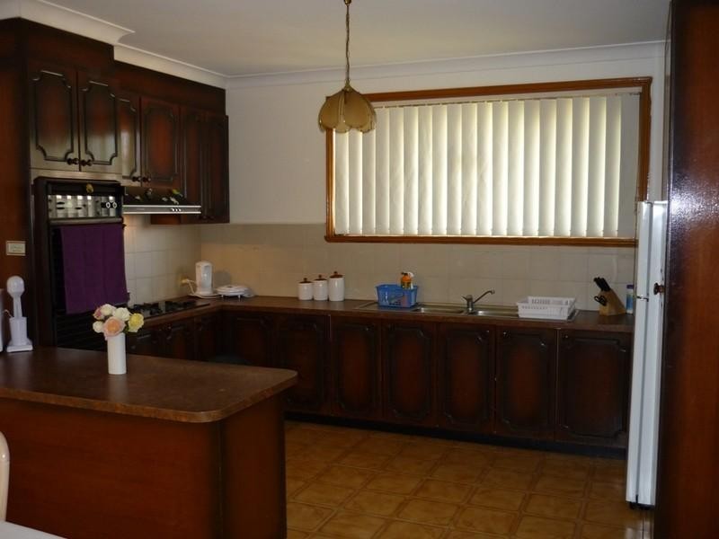 46 Oakdene Grove Sth, Altona Meadows VIC 3028