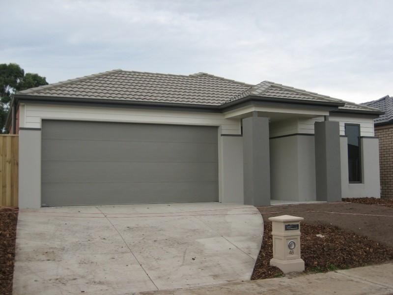 46 SILVERWATTLE Drive, Lyndhurst VIC 3975