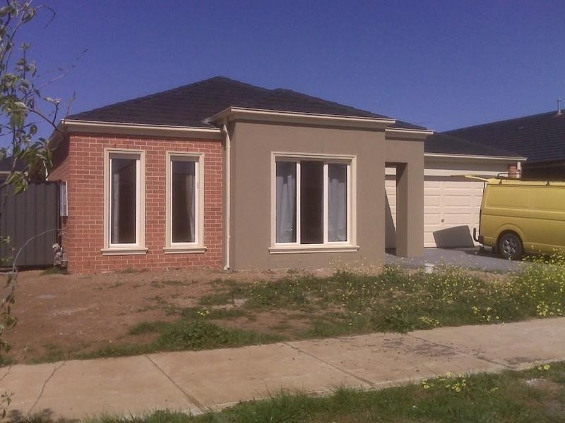 11 MILES FRANKLIN Boulevard, Point Cook VIC 3030