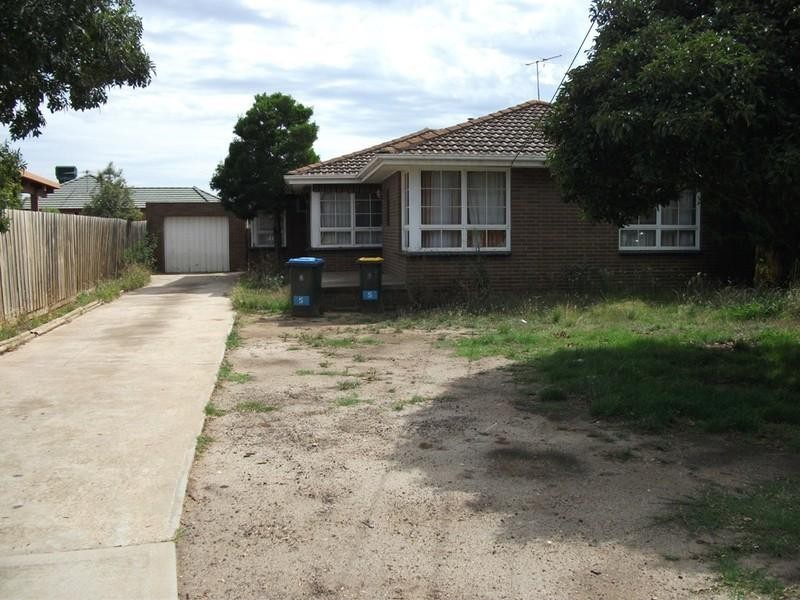 5 Aloma Avenue, Wyndham Vale VIC 3024