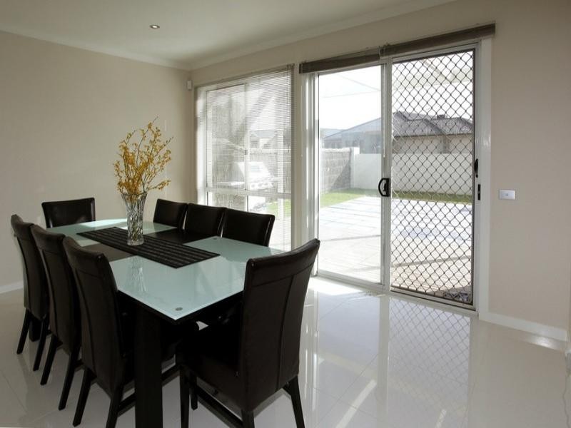 28 Signature Boulevard, Werribee VIC 3030