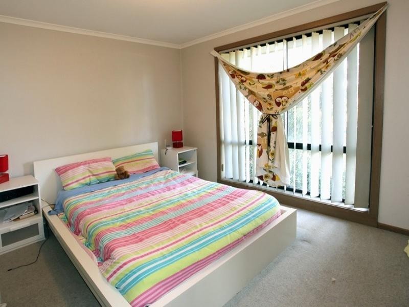 24 KATHLEEN Crescent, Hoppers Crossing VIC 3029