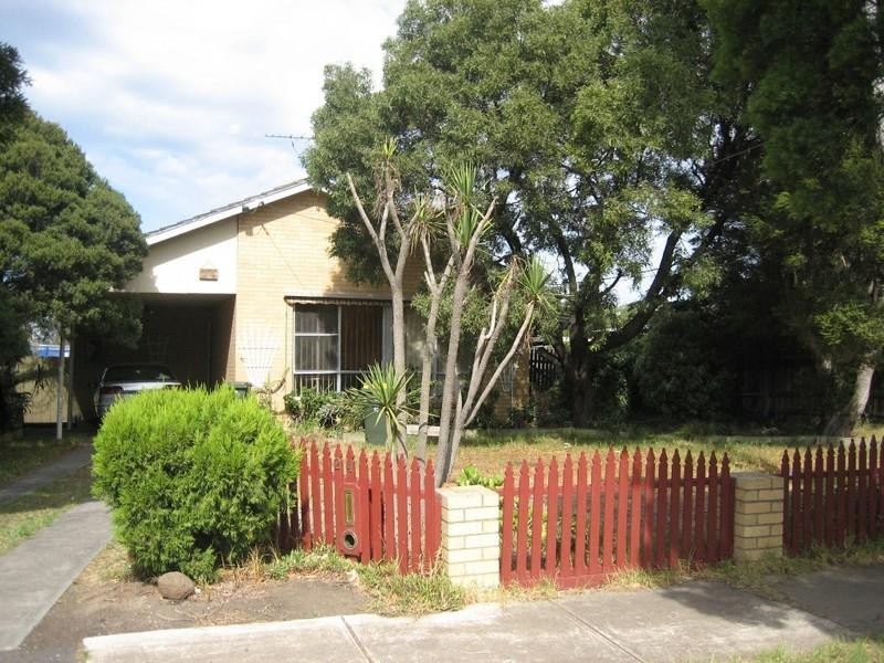 24 ROBERTSON CRES,, Laverton VIC 3028