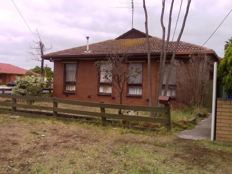 42 LINDEN Street, Altona Meadows VIC 3028