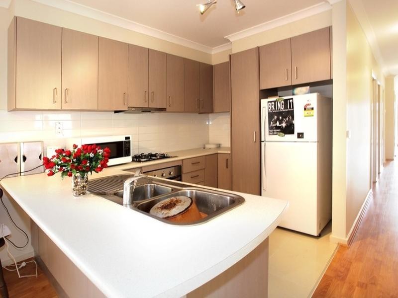 1/7 VANDERBILT Avenue, Truganina VIC 3029