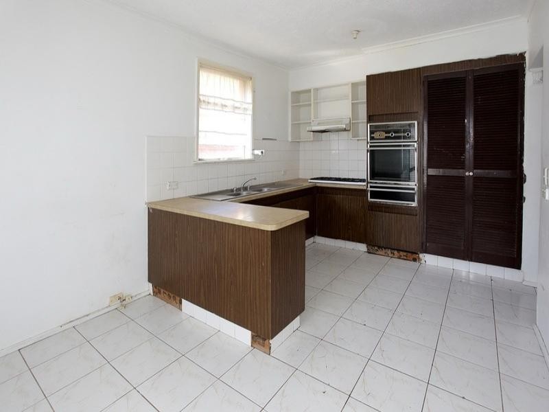 24 Henderson Street, Laverton VIC 3028