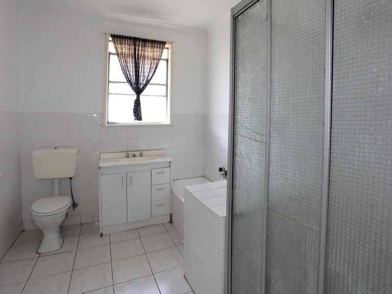 24 Henderson Street, Laverton VIC 3028