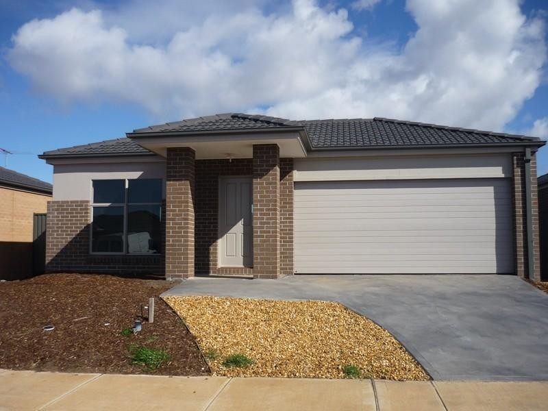 23 HATFIELD Place, Deer Park VIC 3023