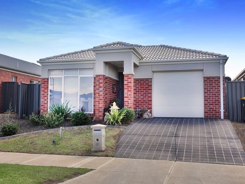 65 HATCHLANDS Drive, Deer Park VIC 3023
