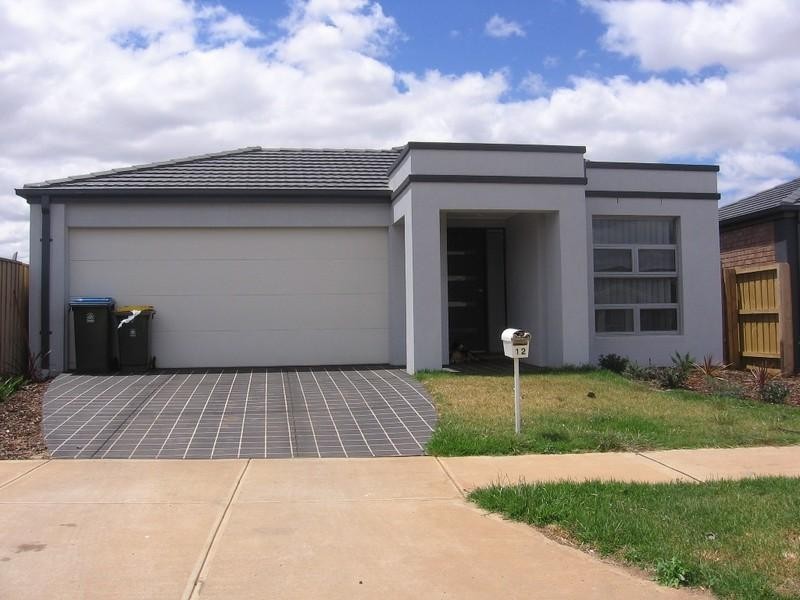 12 Giselle Grove, Tarneit VIC 3029