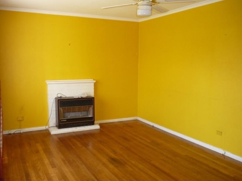 17 ULM Street, Laverton VIC 3028