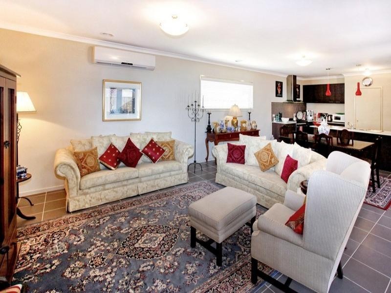 18 Dunlin Crescent, Williams Landing VIC 3027