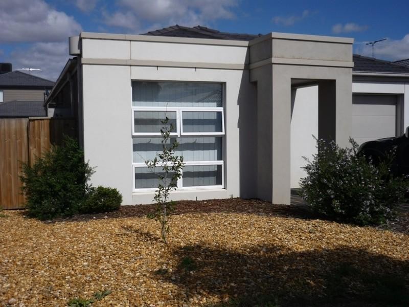 34 Felicity Drive, Tarneit VIC 3029