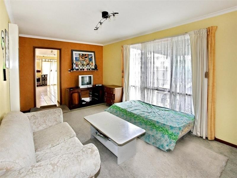 21 Railway Avenue, Laverton VIC 3028