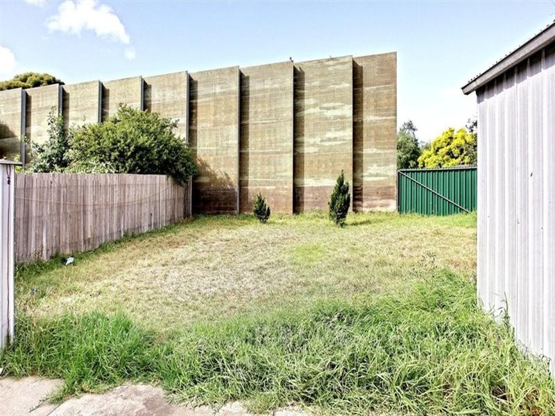 21 Railway Avenue, Laverton VIC 3028