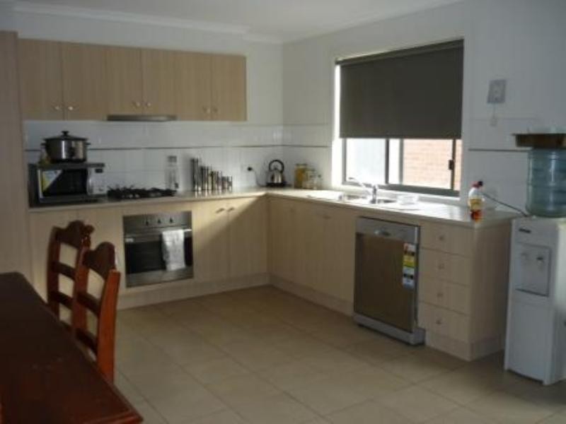 19 Edmondshaw Drive, Deer Park VIC 3023