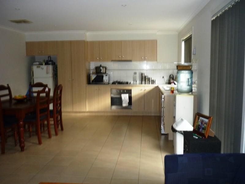 19 Edmondshaw Drive, Deer Park VIC 3023