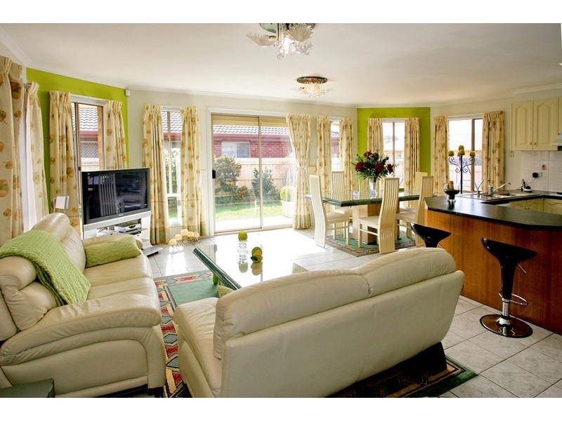 11 Glenwood Close, Hoppers Crossing VIC 3029