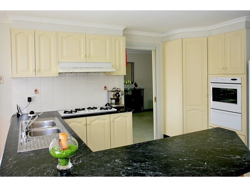 11 Glenwood Close, Hoppers Crossing VIC 3029